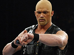 Charlie Haas als Steve Austin