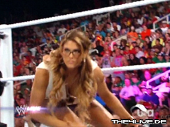 Eve Torres Business 2 5