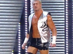 Dolph entrance s22