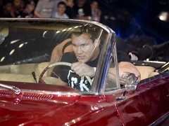 Orton9 8