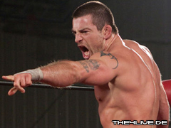 Davey Richards-24.04.10 3